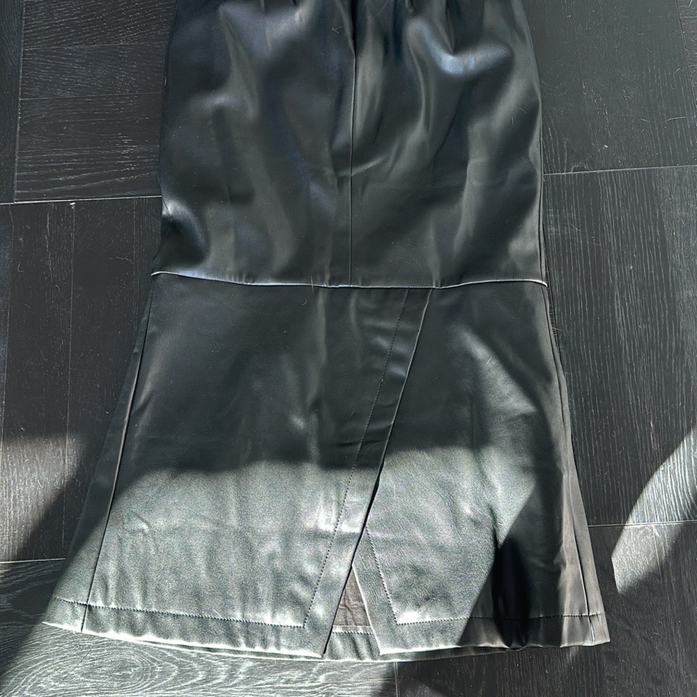 NWT STAUD vegan leather black skirt - 6 - Picture 5 of 8